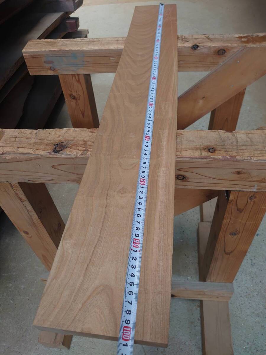 山桜　No.240517-Ｆ　無垢　乾燥材　板（長さ1000㎜ｘ幅140㎜ｘ厚み20㎜）1枚　木材　DIY　棚板　小物作りに_画像1