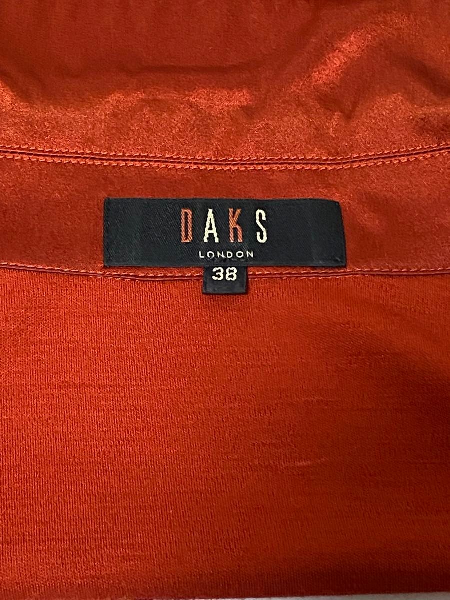 DAKS LONDON ダックスロンドン　長袖シャツ ブラウス　赤系　ウール100% 部分使い絹　レディース　素敵なシルエット美品