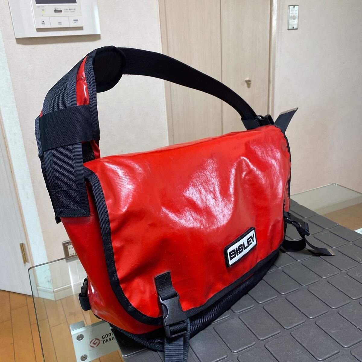 美品【BISLEY】ビスレー ビスレイ メッセンジャーバッグ 美品【BISLEY】ビスレー ビスレイ メッセンジャーバッグ