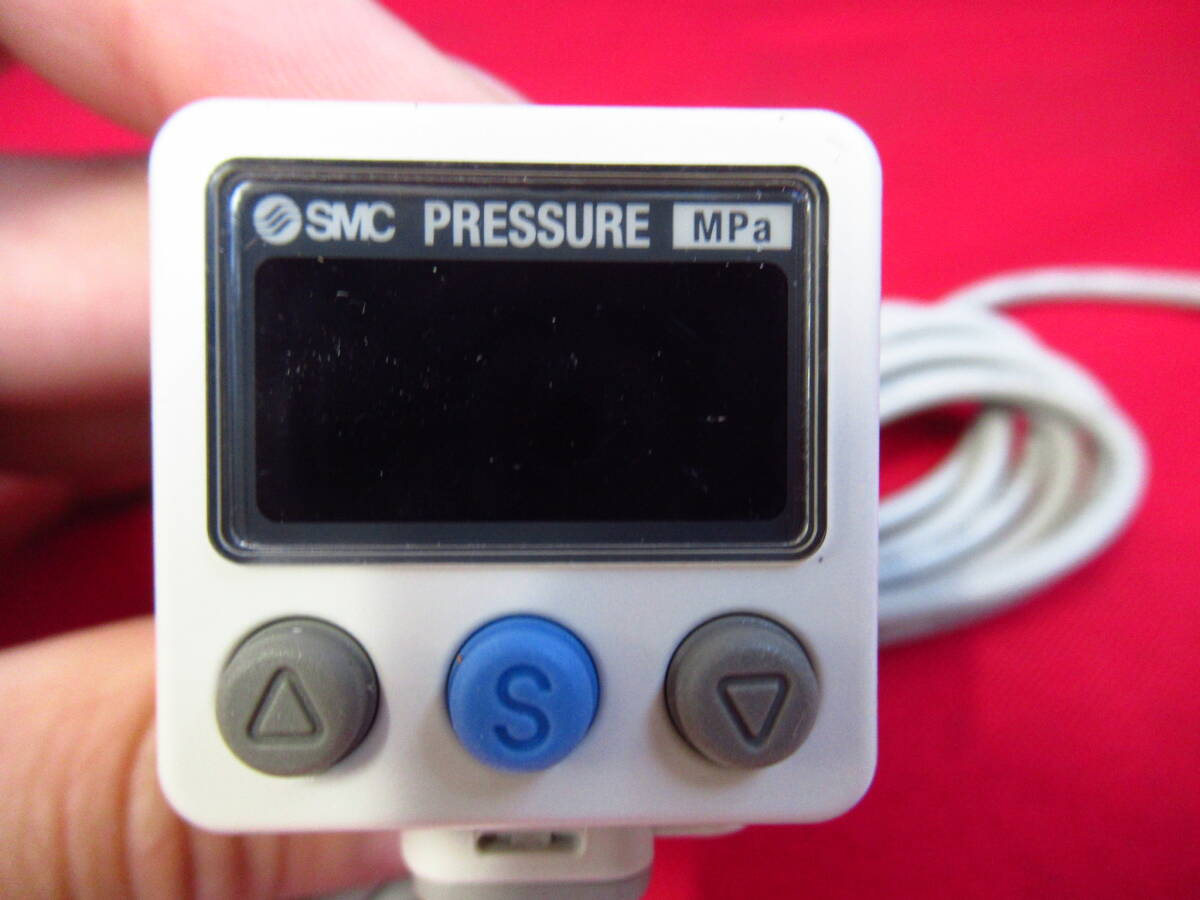 未使用品 SMC デジタル圧力スイッチ ISE40A-01-T-M 管理6rc0514K82_画像2