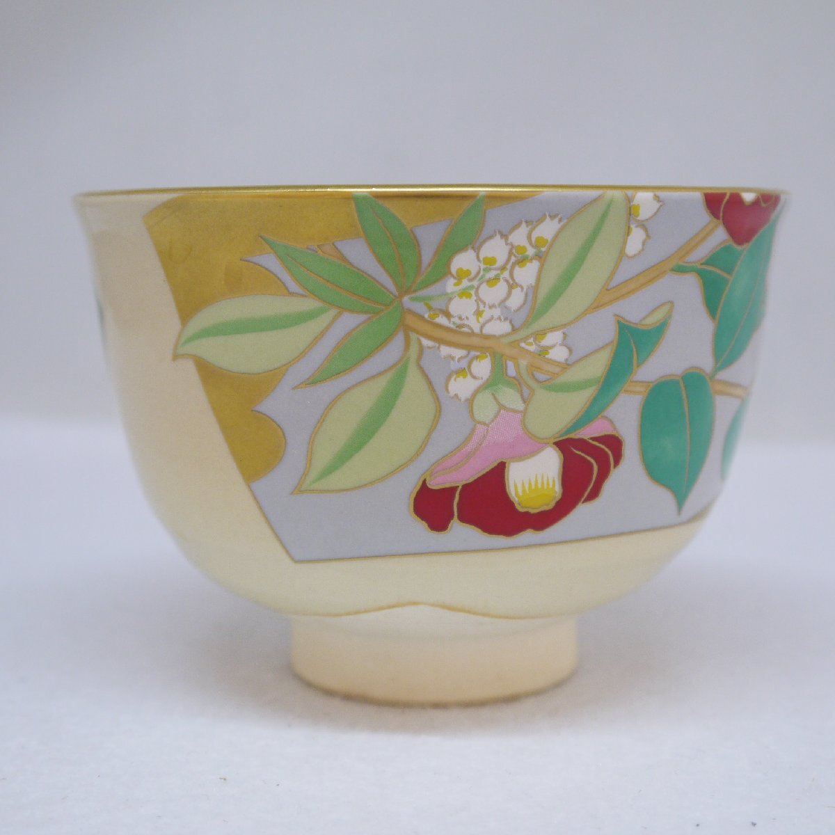 USED品・裸保管品 桑野むつ子 作 京焼 抹茶碗 御所の花 三月 椿 口径約12cm 高さ約8cm 陶器 茶器 茶道具 桑野睦子 現状品 ⑧_画像4