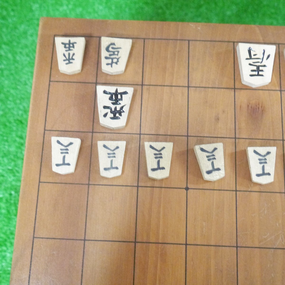 USED品・長期保管品 詳細不明 木製 将棋盤 将棋駒 セット 将棋駒欠品有り 現状品 佐川急便140サイズ発送_画像5