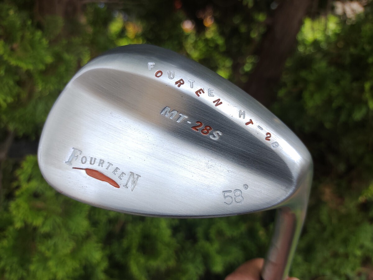 Fourteen MT-28 wedges, 53 and 58, with custom dancing finish_画像5