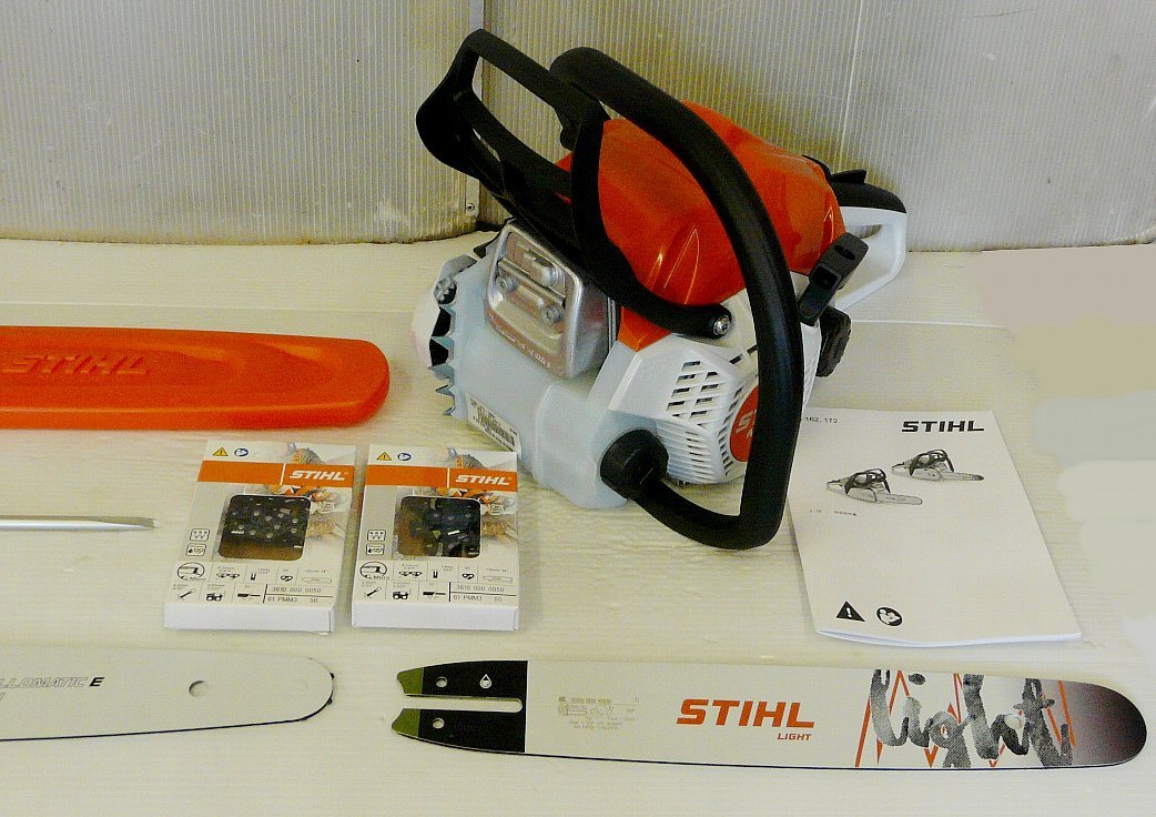 STIHL / スチール 最新 30.1cc ツールレスクイックチェンテンショナー付きチェンソー MS162C-BE_画像3