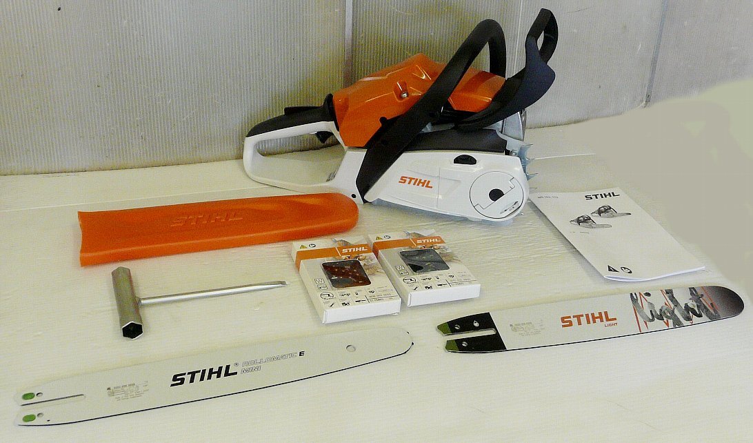 STIHL / スチール 最新 30.1cc ツールレスクイックチェンテンショナー付きチェンソー MS162C-BE_画像4