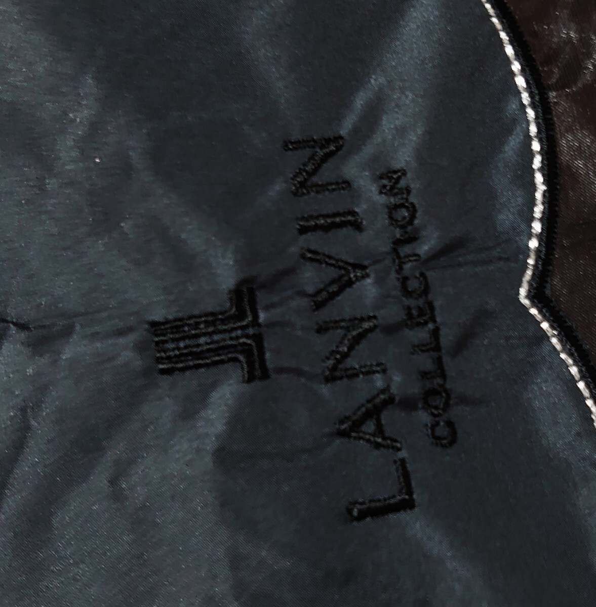 [新品]LANVIN COLLECTIONランバンコレクション　晴雨兼用 軽量 折りたたみ傘　50cm ブラック＆花のアップリケ ブラック_画像7
