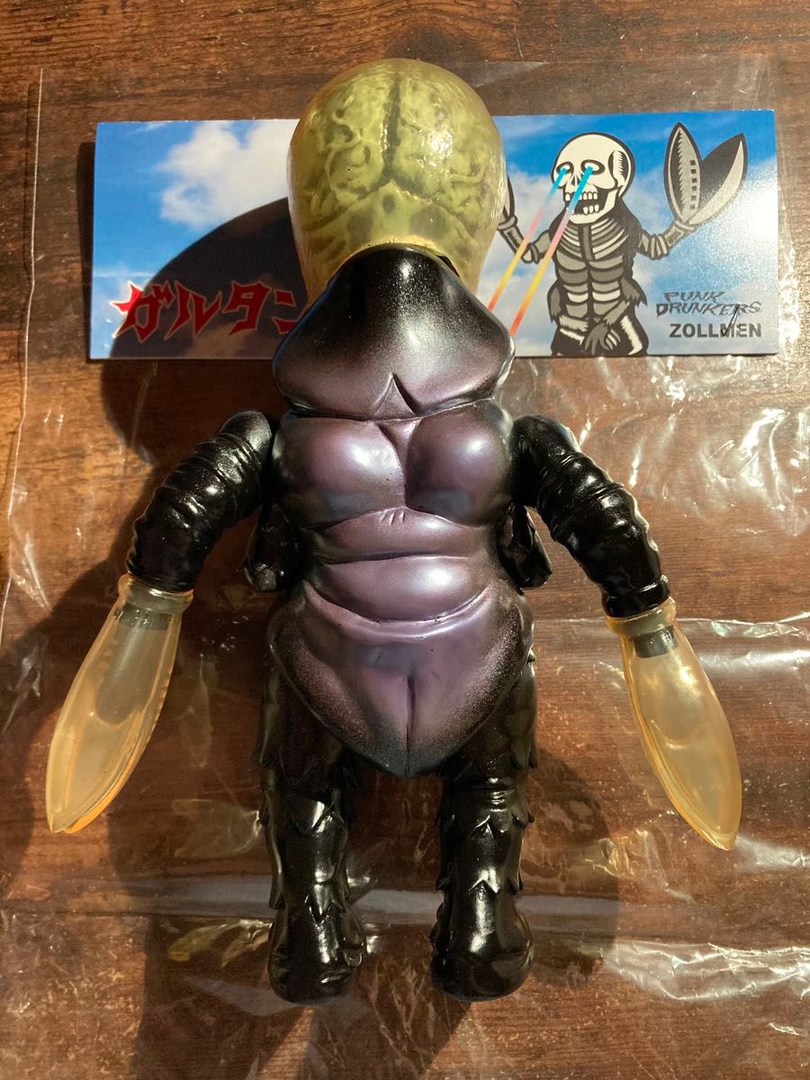 ガルタン 蓄光 Zollmen ゾルメン ソフビ フィギュア REALHEAD ガルタン 蓄光 Zollmen ゾルメン ソフビ フィギュア REALHEAD