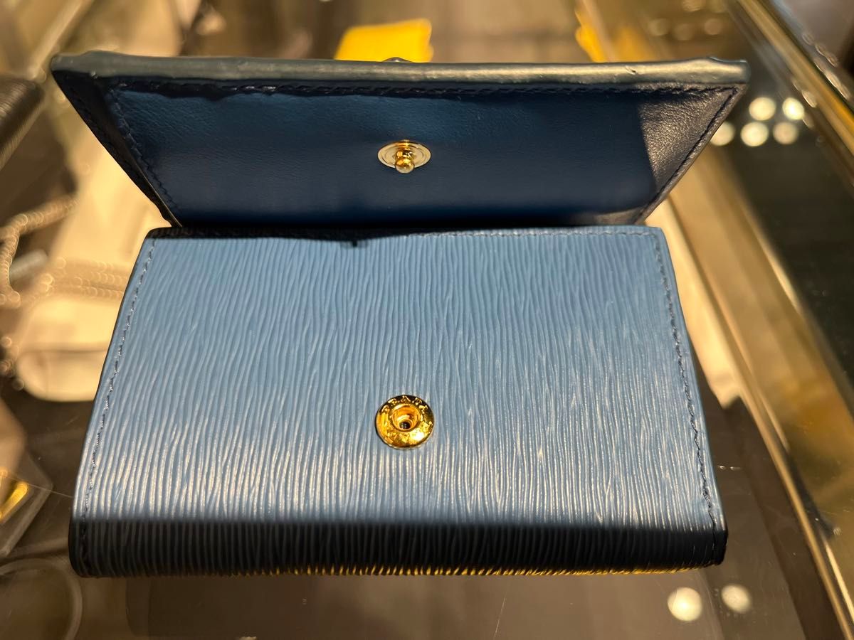 プラダ PRADA ミニ財布 ミニウォレット 青 ブルー 一点のお値段 プラダ PRADA ミニ財布 ミニウォレット 青 ブルー 一点のお値段