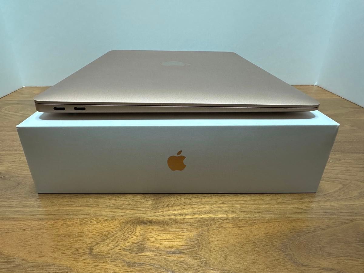 美品！MacBook Air 2020 M1 ゴールド