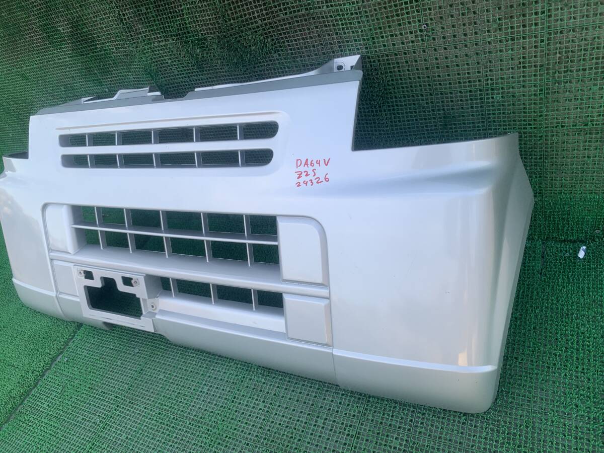 ●即決値段●24326 スズキ エブリィ バン DA64V バンパーパネル バンパーカバー フロント バンパー カラー: Z2S シルバーの画像4