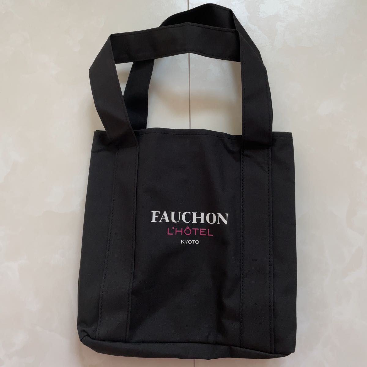 【未使用】フォションホテル京都　大人のデイリートート　トートバッグ　仕切　ポケット　フォション　自立　fauchon