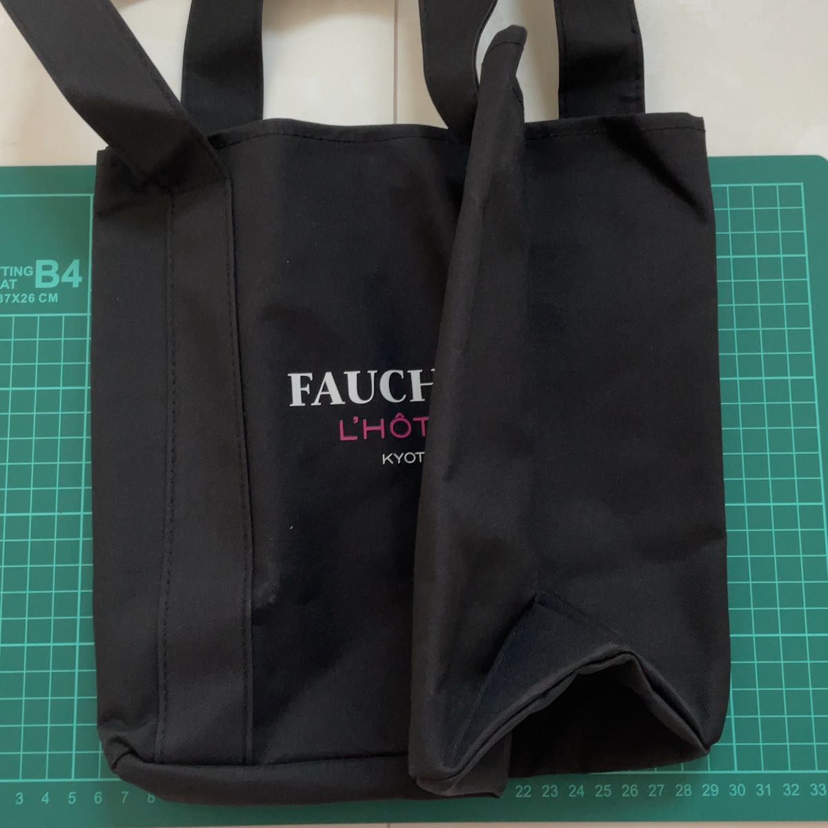 【未使用】フォションホテル京都　大人のデイリートート　トートバッグ　仕切　ポケット　フォション　自立　fauchon