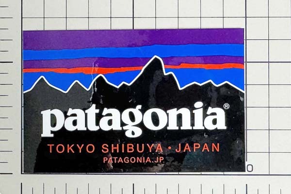 訳有 パタゴニア ステッカー 渋谷 ジャパン PATAGONIA SHIBUYA JAPAN 光沢 店 店舗 限定 ご当地 FITZROY フィッツロイ シール 日本 新品_画像2