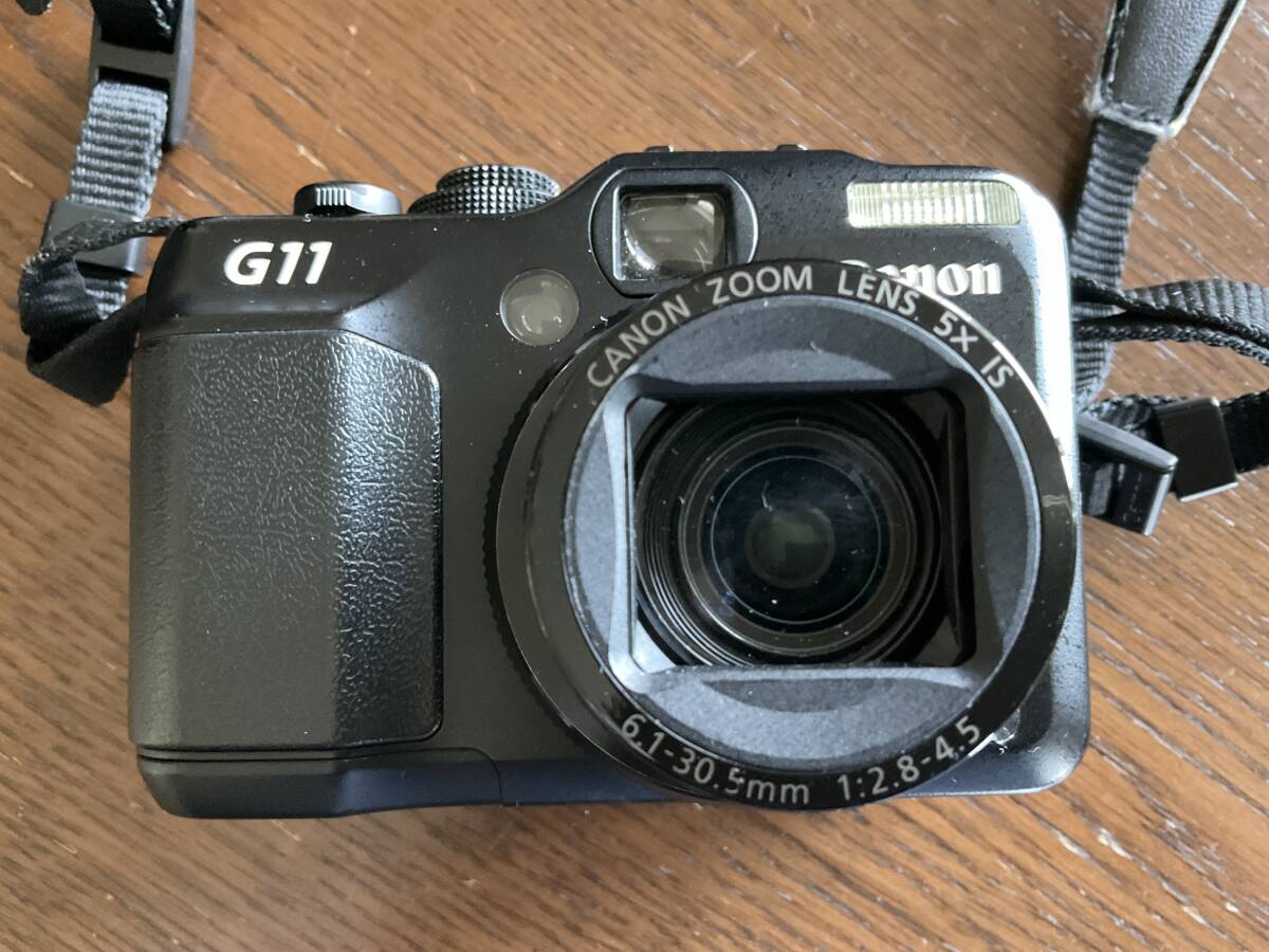 Canon PowerShot G11 本体ジャンク品 純正ソフトケース 純正望遠レンズと純正カバー 純正バッテリ１個 互換バッテリ２個の画像3