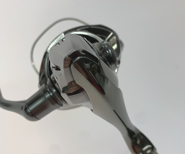 ○○ SHIMANO シマノ スピニングリール 03810 やや傷や汚れあり ○○ SHIMANO シマノ スピニングリール 03810 やや傷や汚れあり
