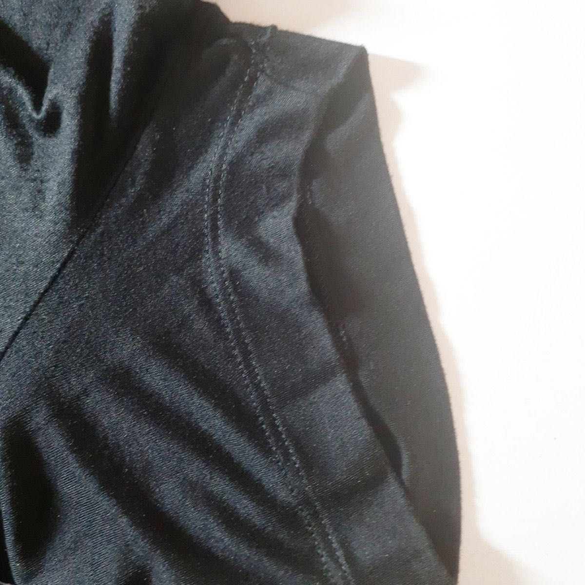 LOUIS VUITTON ルイヴィトンTシャツ 光沢スパンコールロゴ 化粧箱付き レーヨン シルク M ブラック  半袖トップス