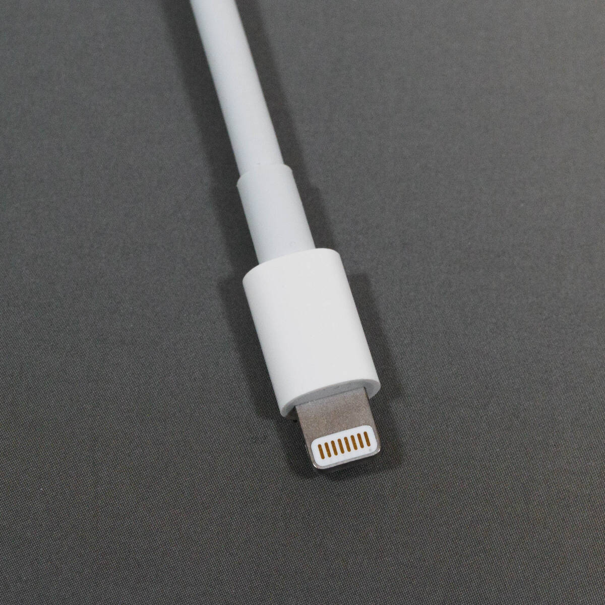 Apple純正　Lightning - Digital AVアダプタ ★ HDMI ライトニング変換ケーブル A1438_画像3