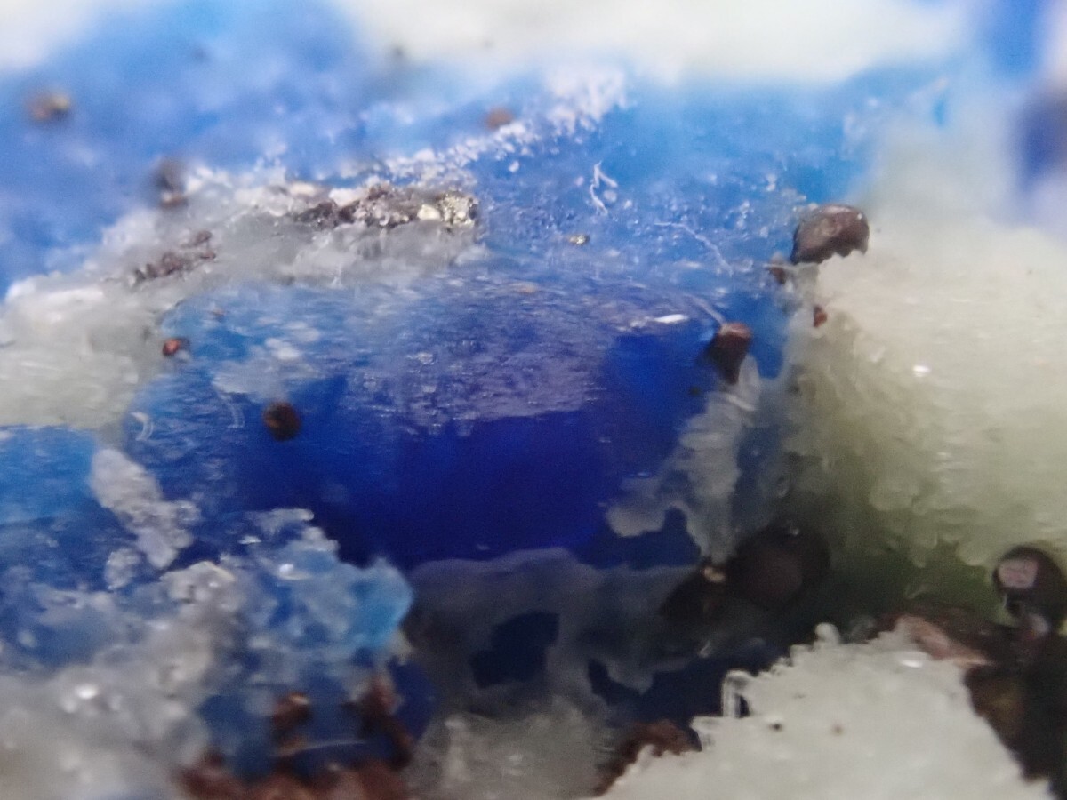 ☆超絶希少な鉱物☆稀な特大結晶　アウイナイト　アウイン　藍方石　鉱物標本　原石_画像5