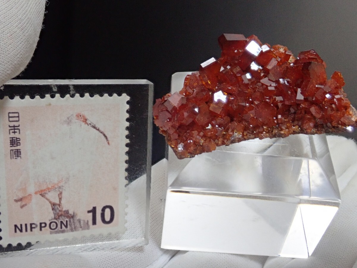【高品質】燃え盛る結晶 バナジナイト バナジン鉛鉱 原石 標本の画像8