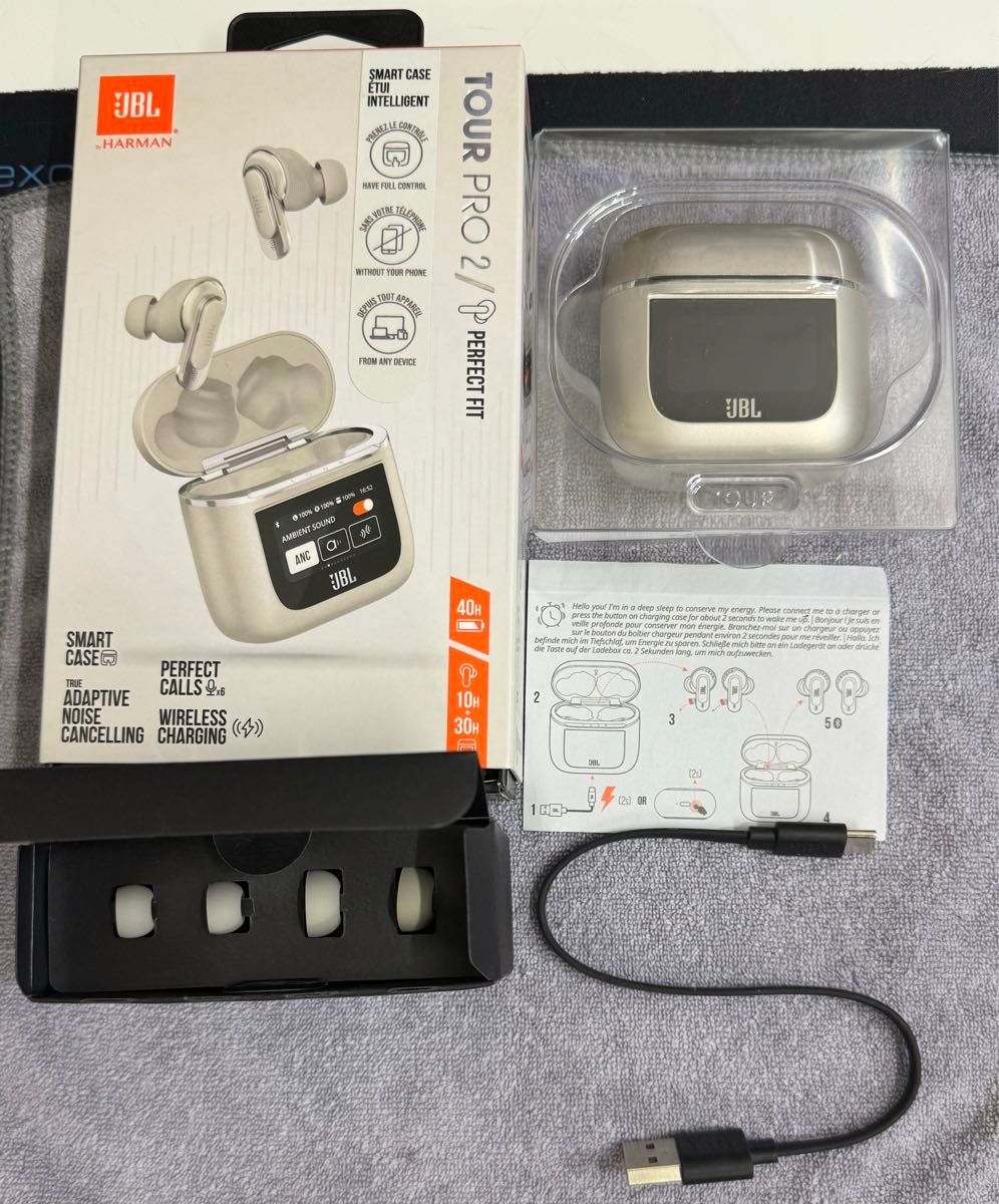 美品！JBL TOUR PRO2 ワイヤレスイヤホン シャンパンゴールド ノイズキャンセリング