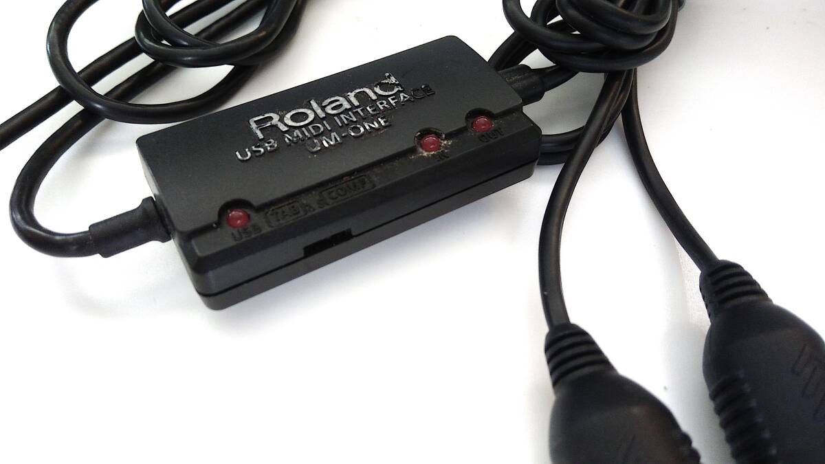 送料関東756円から ROLAND USB MIDI インター フェース フェイス UM ONE ローランド 認識 MIDI INTERFACE 即決有り 管理番号ONE _画像2