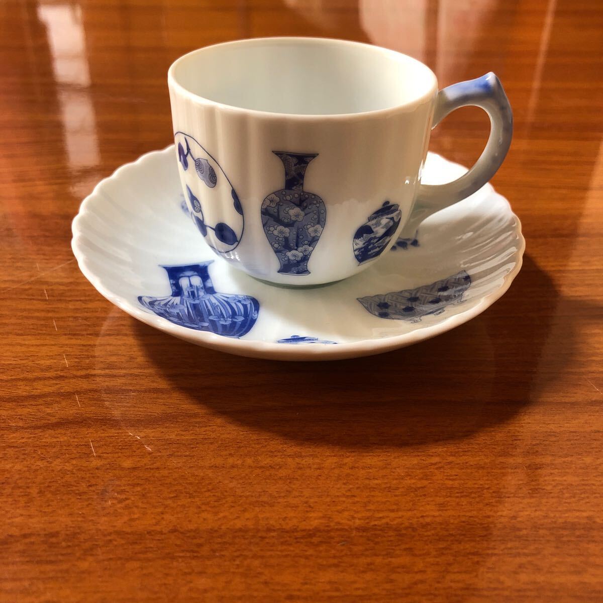 送料無料〉深川製磁 ブルーチャイナ カップ&ソーサー デミタス 送料無料〉深川製磁 ブルーチャイナ カップ&ソーサー デミタス