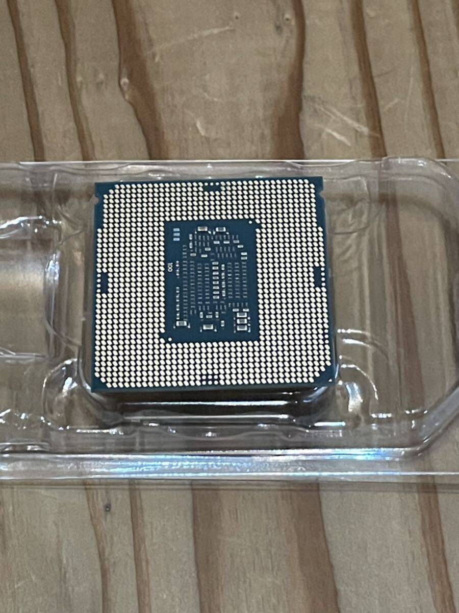 1円スタート　Intel CPU celeron G4900 動作品_画像2