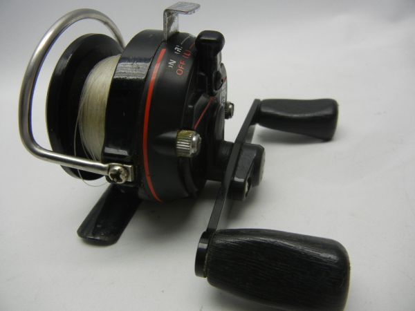 VIKING ST-44 Daiwa ● バイキング ダイワ ● 根強い人気の チヌ 用リール ● 筏 カセ ダンゴ 落とし込み_画像3