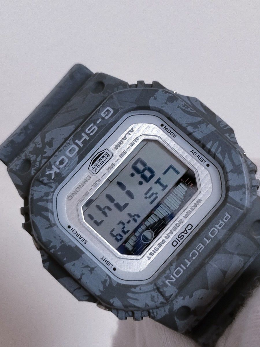 市場枯渇カラー/ハイビスカス迷彩!!【タイドグラフ搭載!良品】G-SHOCK G-LIDE GLX-5600F 防水性能200m