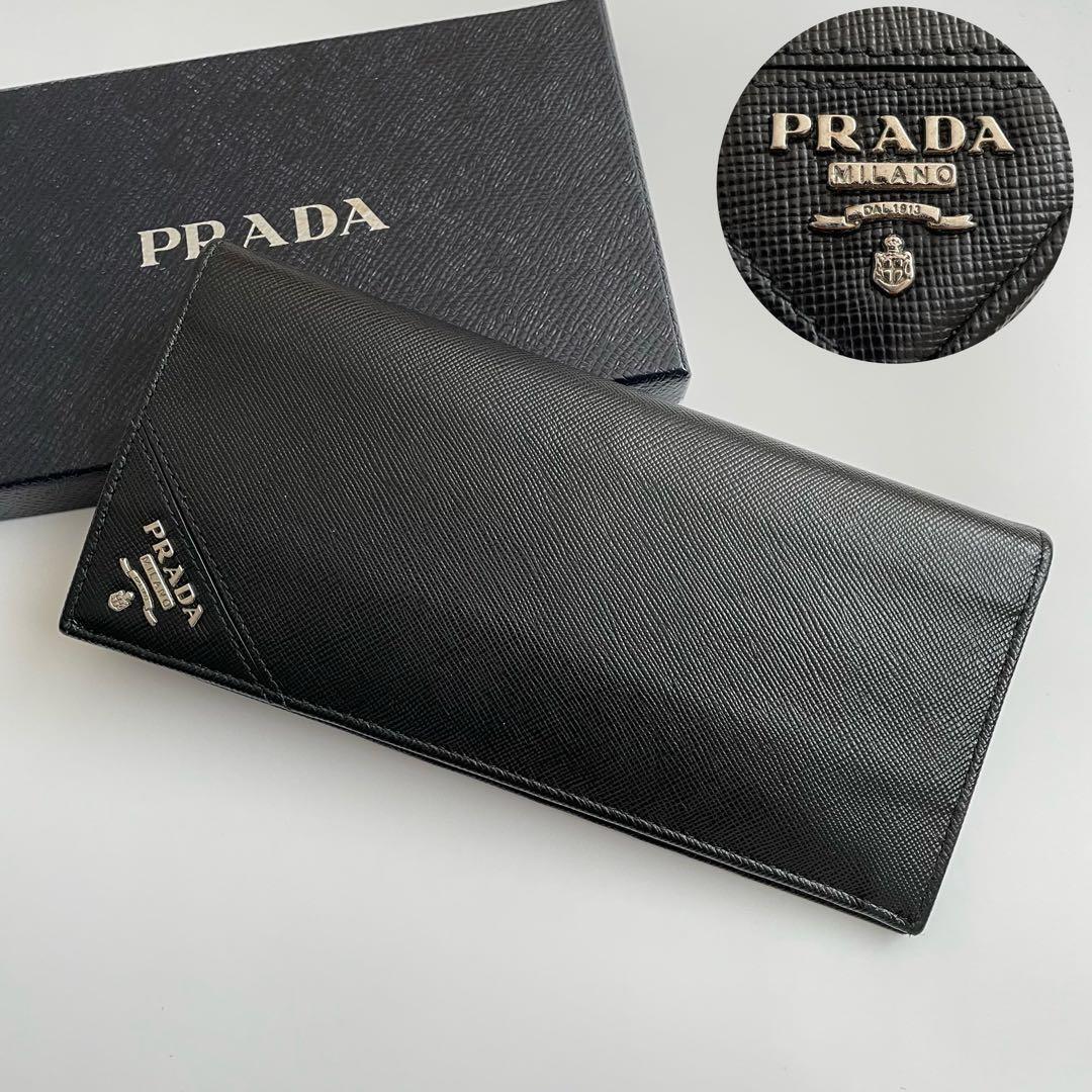 【極美品】PRADA プラダ 長財布 二つ折り 小銭入れ付き 札入れ カード入れ サフィアーノレザー シルバー金具 ブラック 黒 2MV836_画像1