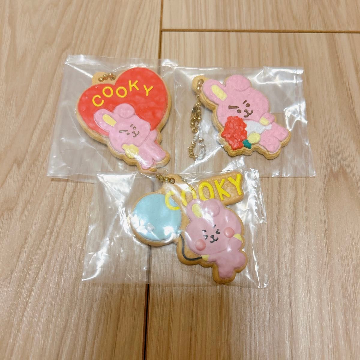 新品未開封！BT21＊クッキーチャームコット COOKY 3点セット