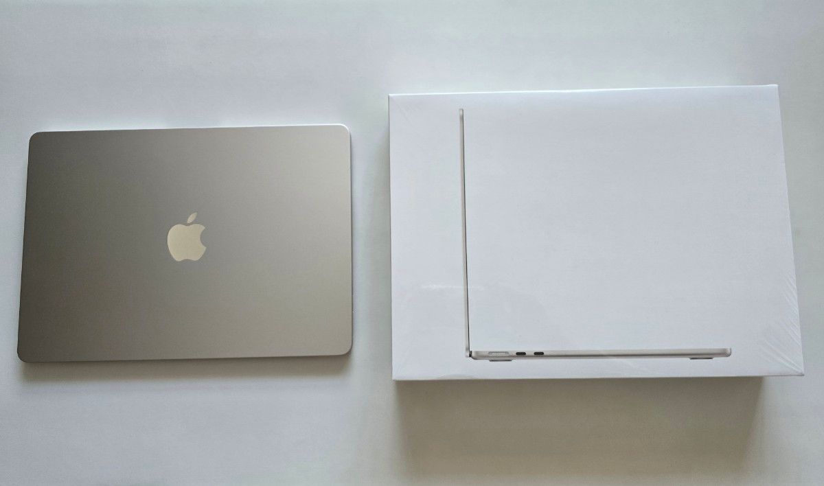 MacBook Air 13インチ Apple M2チップ搭載モデル スターライト MacBook Air 13インチ Apple M2チップ搭載モデル スターライト