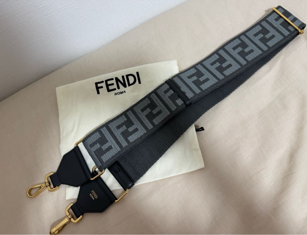 FENDI フェンディ ストラップユー ショルダーストラップ 未使用 FENDI フェンディ ストラップユー ショルダーストラップ 未使用