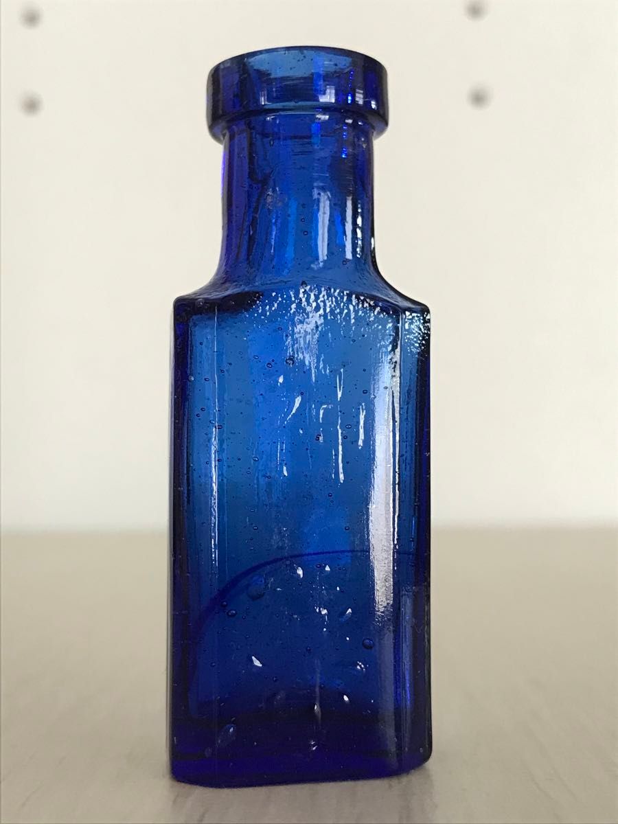 神薬　医薬部外品　空き瓶　レトロ瓶　薬瓶　アンティーク　ボトル　コバルトブルー　昭和　大正