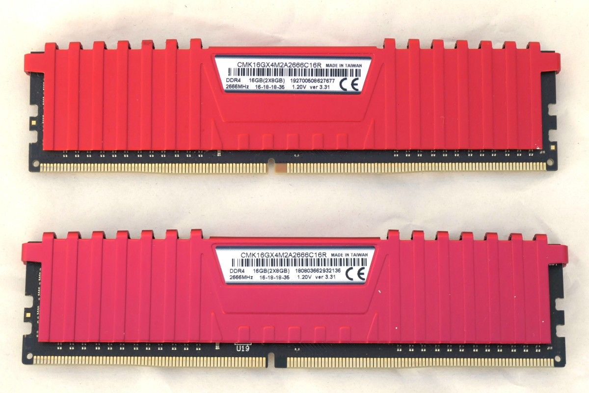 CORSAIR DDR4-2666 8GB 2本 16GBセット 動作確認済