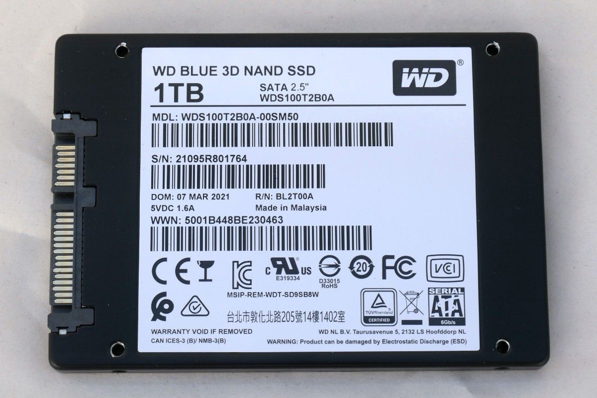 WD BLUE 1TB SSD SATA 動作確認済み
