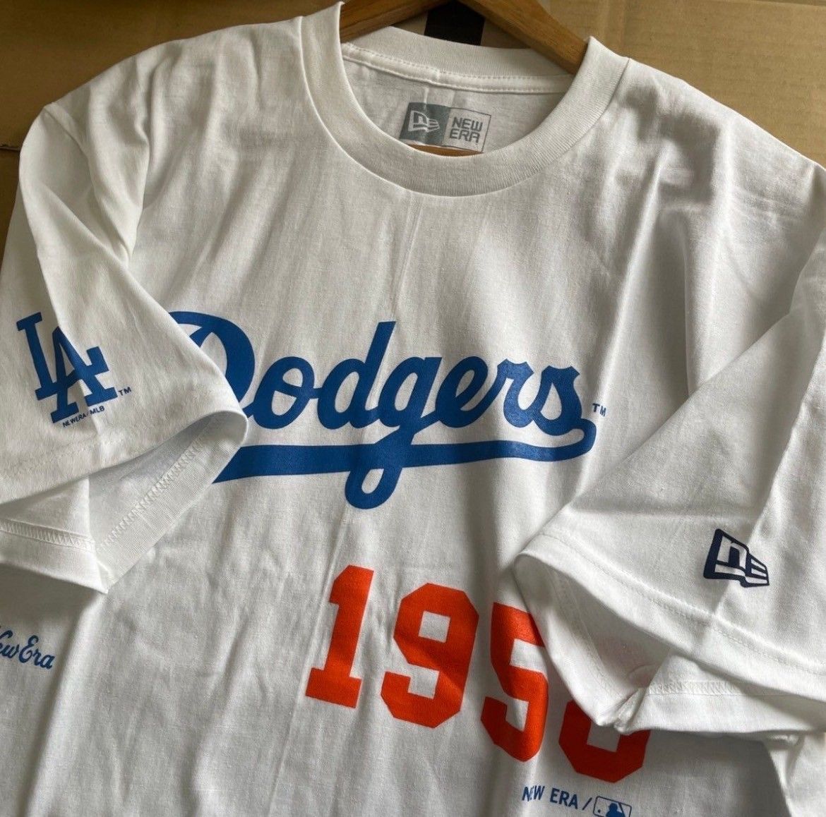 ドジャース　半袖Tシャツ　白／XL　ベースボール　野球  スポーツ観戦 メジャー  未使用  送料無料