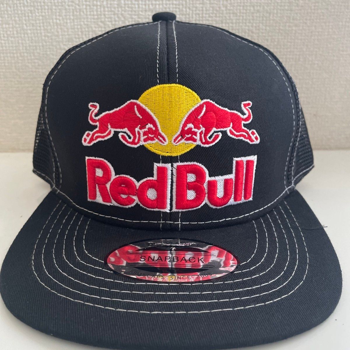 【Red Bull 】キャップ　ブラック　メッシュ　メンズ　レディース　新品  送料無料