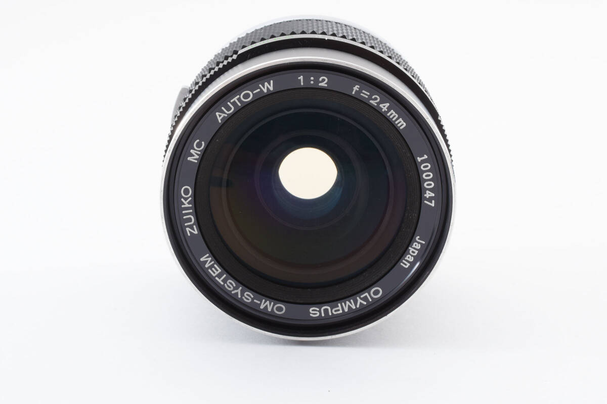 ★☆レア 美品 オリンパス OM-SYSTEM ZUIKO MC AUTO-W 1:2 F=24mm #2136005☆★_画像3