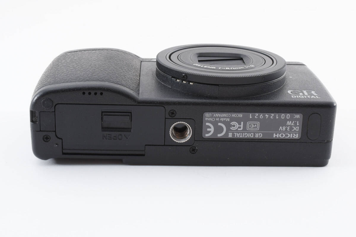 ★☆美品 RICOH リコー GR DIGITAL III 付属品完備 #2136004☆★_画像7