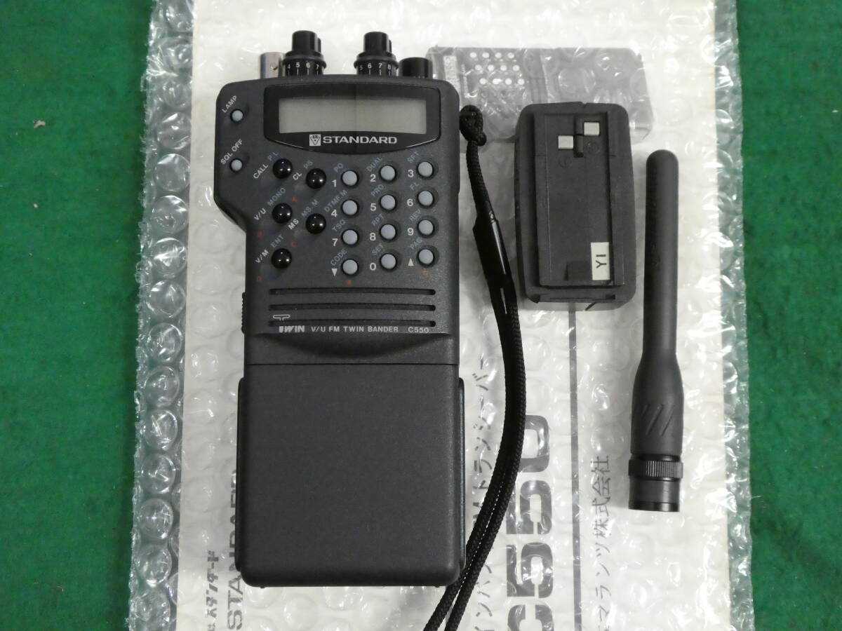 STANDARD C-550 144/430MHz FM TWIN BANDER 電池ケースＣＢＴ１５１、ＤＣアダプターＣＭＡ５５０の画像1