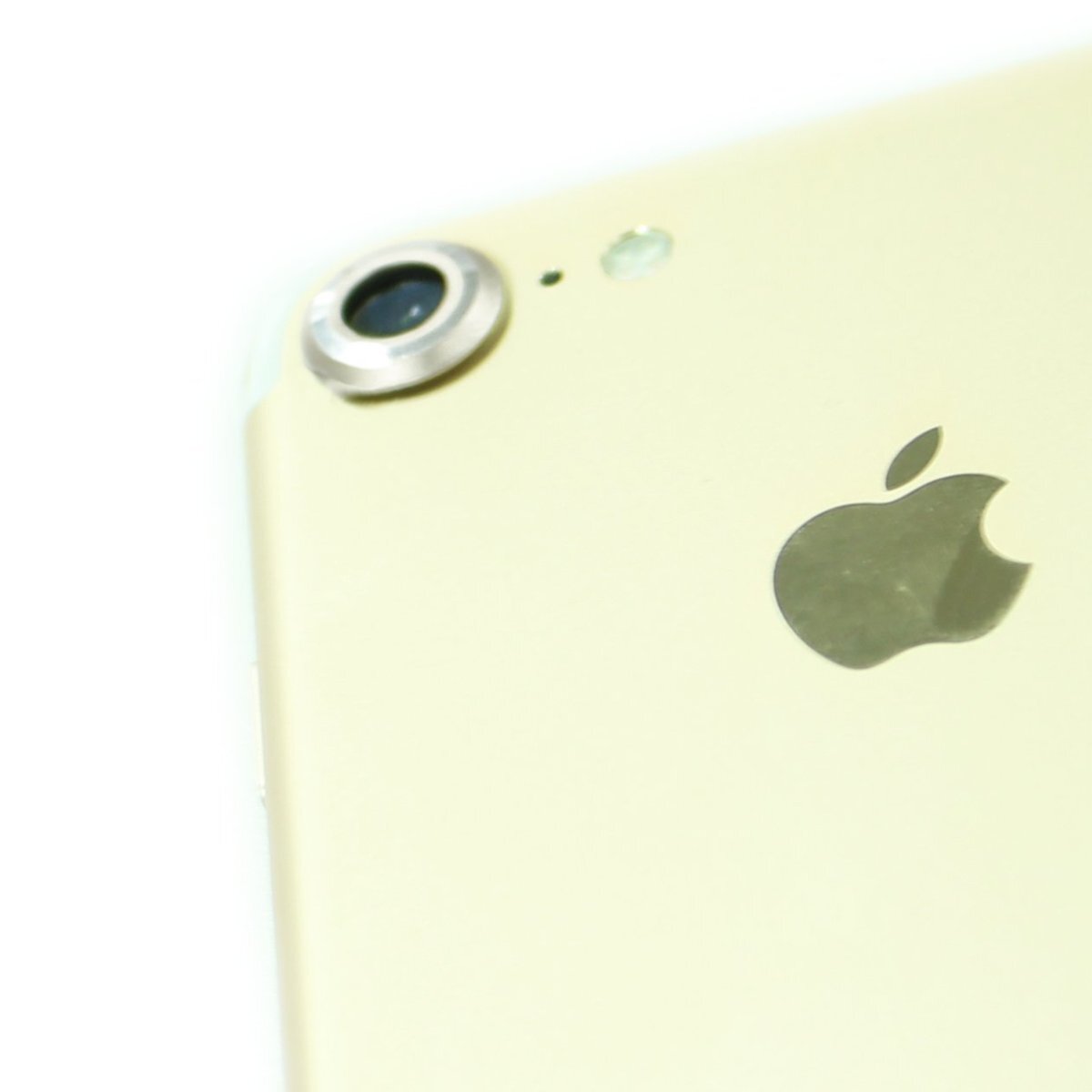 即決・送料込) iPhone SE(第2世代/2020年発売)/iPhone 8/iPhone 7 対応 背面カメラレンズカバー シルバー_画像5