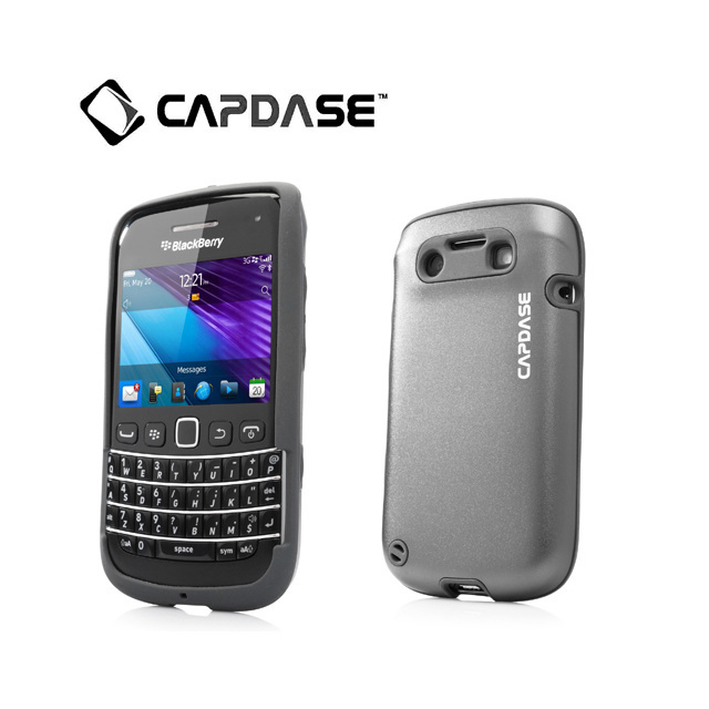 即決・送料込)【アルミ合金とシリコンの2層構造ケース】CAPDASE BlackBerry Bold 9790 Alumor Metal Case Grey_画像1