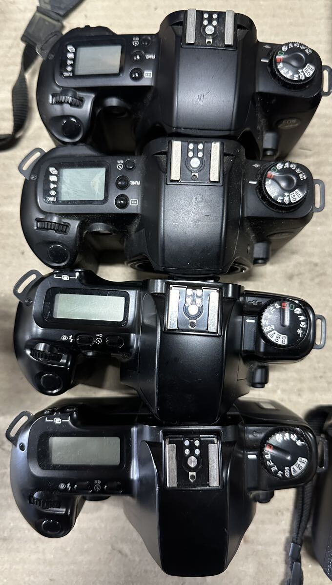 (M)Canon 一眼レフカメラ EOSシリーズ Kiss 1000QD 700QDなど まとめて17台 ジャンク品扱いの画像9