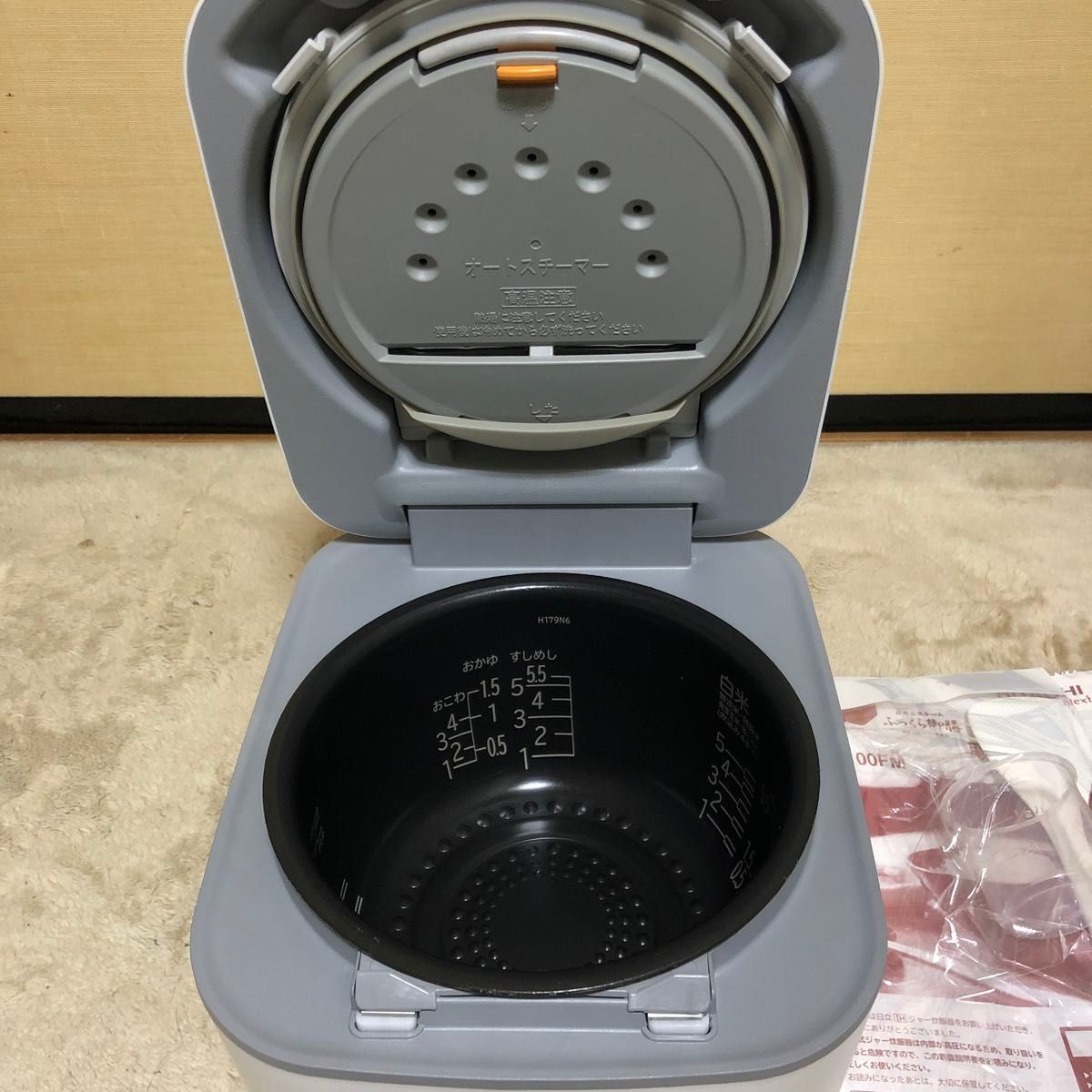 日立 RZ-V100FM 美品 炊飯器 ふっくら御膳|Yahoo!フリマ(旧 日立 RZ-V100FM 美品 炊飯器 ふっくら御膳|Yahoo!フリマ(旧