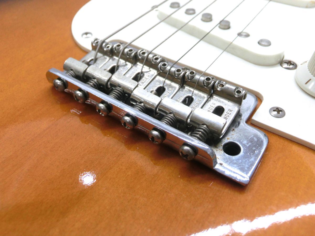 1000円スタート エレキギター Fender STRATOCASTER MADE IN JAPAN フェンダー 音出し確認済み 楽器 弦楽器 6弦 演奏 SHK □BB8023_画像9