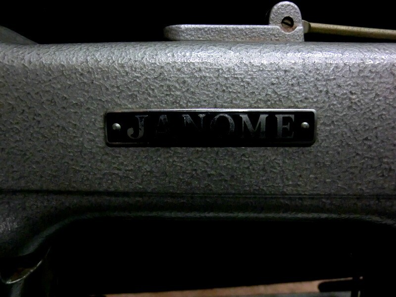 1000 иен старт швейная машина JANOME MODEL766 Janome Janome швейная машина .. глаз рукоделие ручная работа шитье электризация не проверка 4 швейная машина H①230