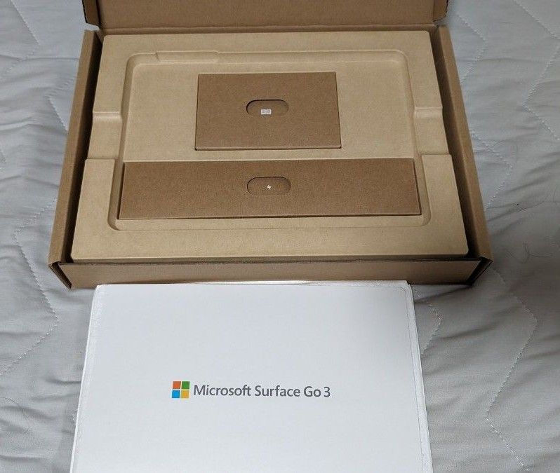 Surface Go 3 10.5インチ Core i3 メモリー8GB ストレージ128GB プラチナ 8VD-00044
