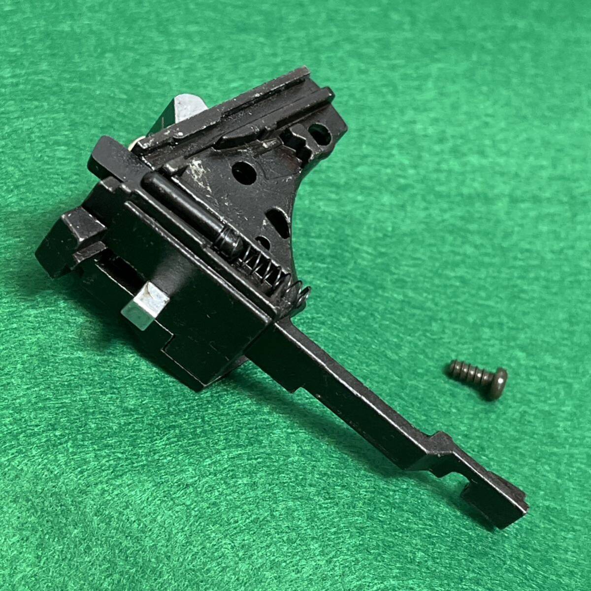 PT240514)マルイ★S&W M&P9ガスブローバック用リアシャーシセット ハンマー シアー ノッカーロック他 中古純正パーツ_画像1