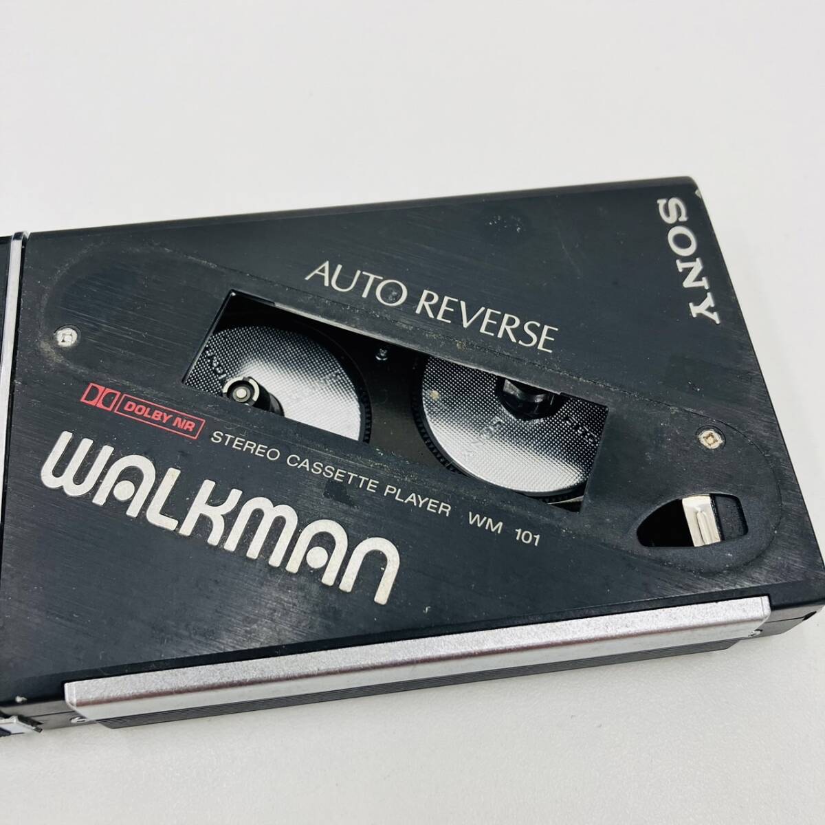 【YYD-3690TA】１円～ SONY WALKman ソニー ウォークマン WM-101 AUTO REVERSE カセットプレイヤー 現状品 動作未確認 破損あり ジャンク品_画像3